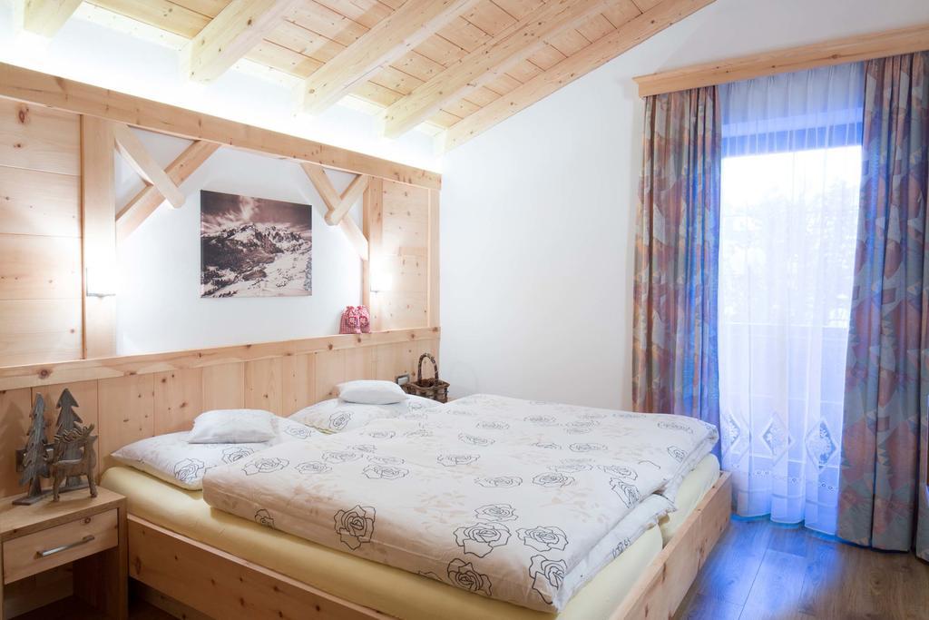 Alpin Apartments Colfosco Kamer foto