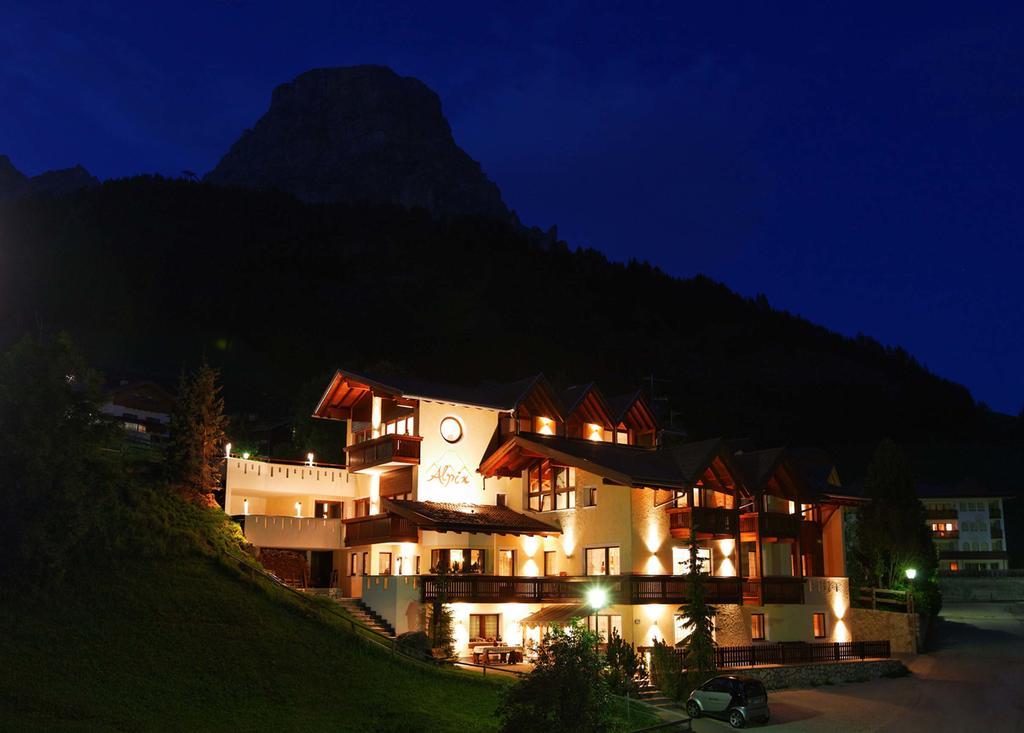 Alpin Apartments Colfosco Buitenkant foto